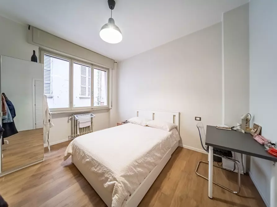 Immagine 19 di Pentalocale in vendita  in borgo basini 3 a Parma