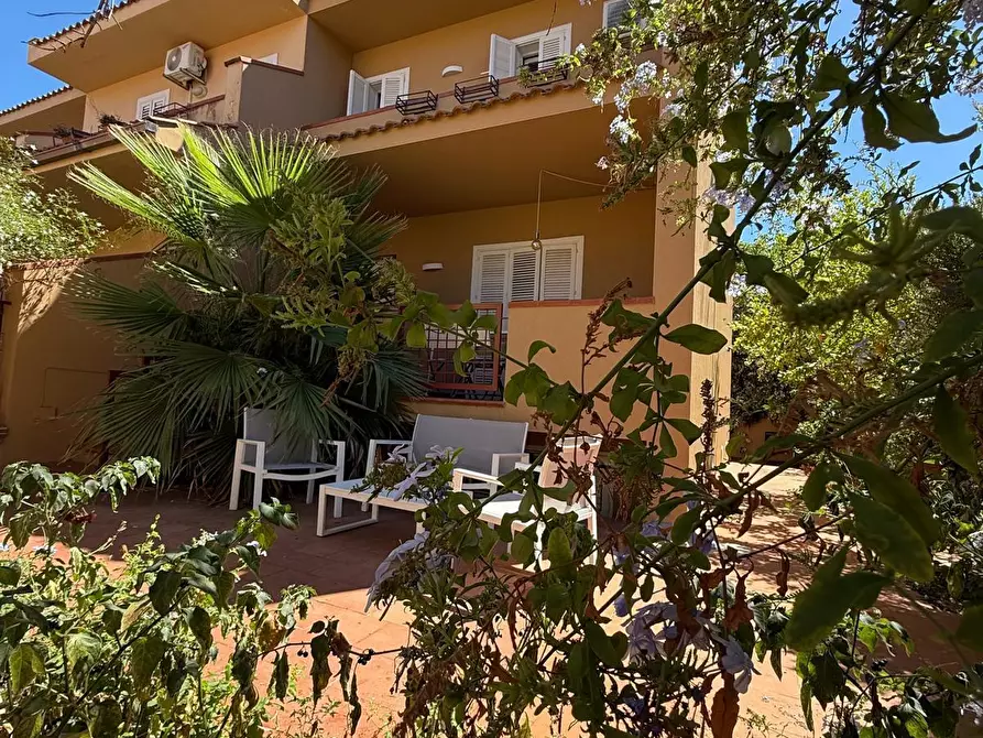 Immagine 24 di Villetta a schiera in vendita  in VIA ADONE 9 a Palermo