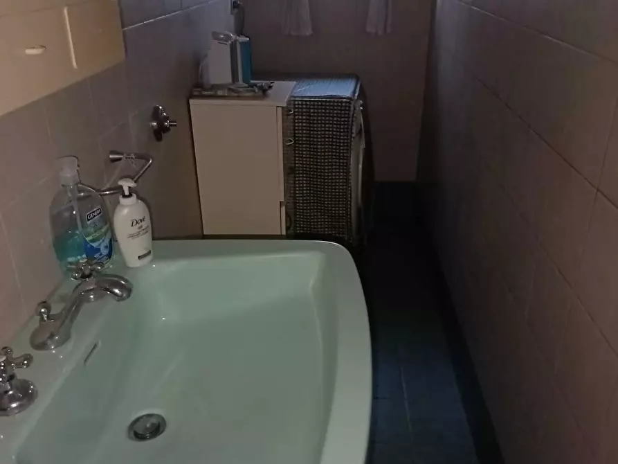 Immagine 10 di Casa indipendente in vendita  a Partinico