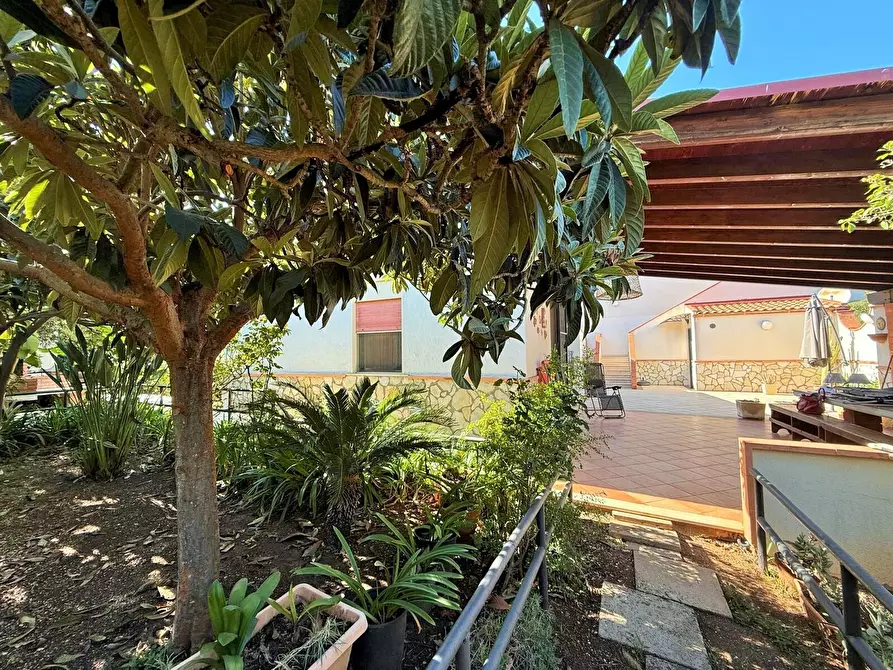 Immagine 13 di Villetta a schiera in vendita  a Castellammare Del Golfo