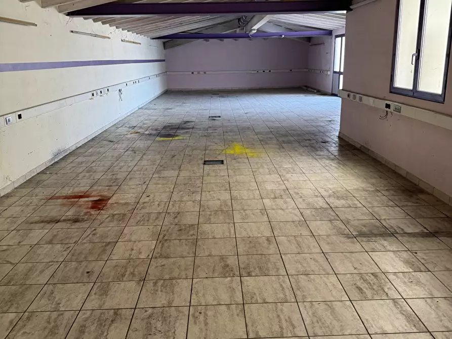 Immagine 12 di Ufficio in vendita  in Via XX Settembre 33 a Castiraga Vidardo