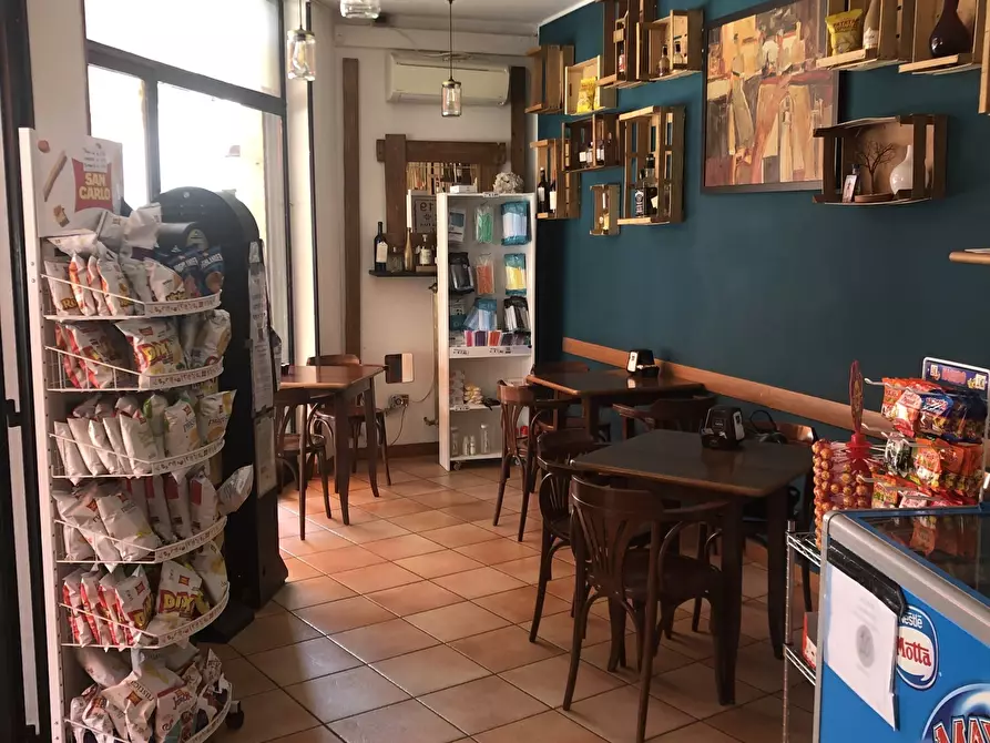 Immagine 3 di Bar / Ristorante in vendita  in Via San Giovanni Bosco 24 a Tavazzano Con Villavesco