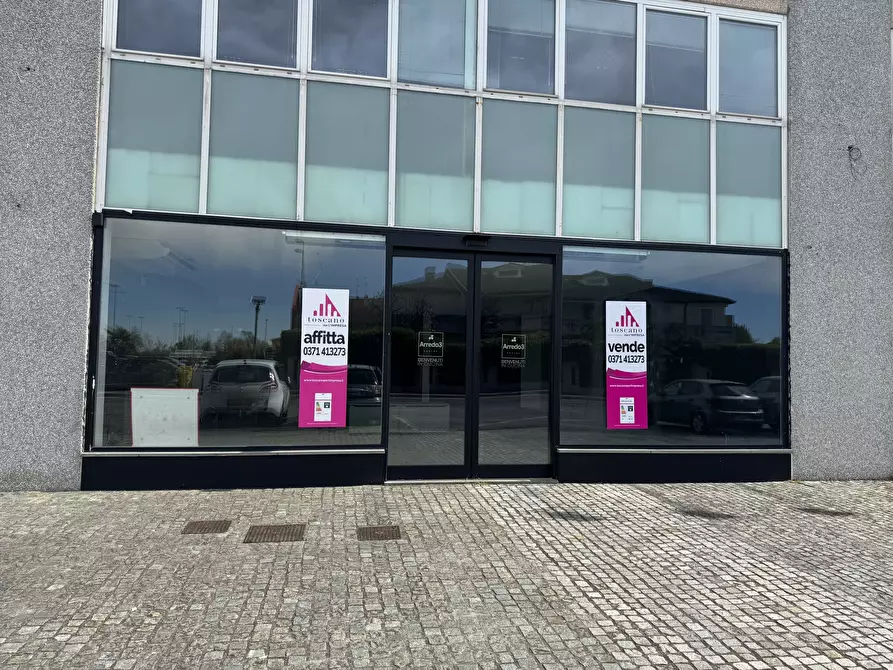 Immagine 1 di Locale commerciale in vendita  in Via Codognino 12 a Cornegliano Laudense