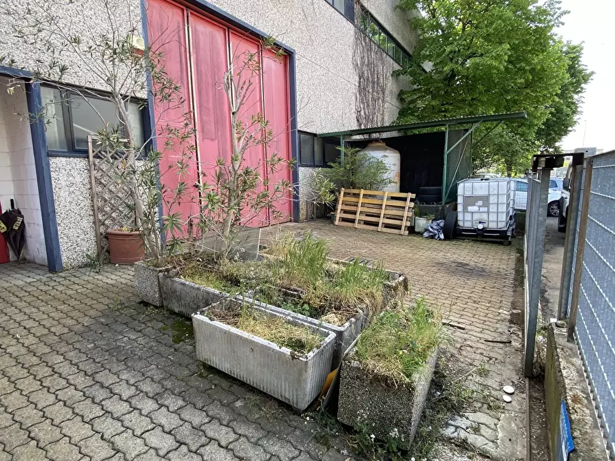 Immagine 16 di Capannone industriale in vendita  in Via G. di Vittorio 18 a Peschiera Borromeo