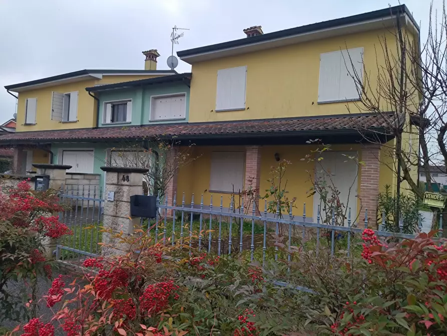 Immagine 1 di Casa bifamiliare in vendita  a Casalmaggiore