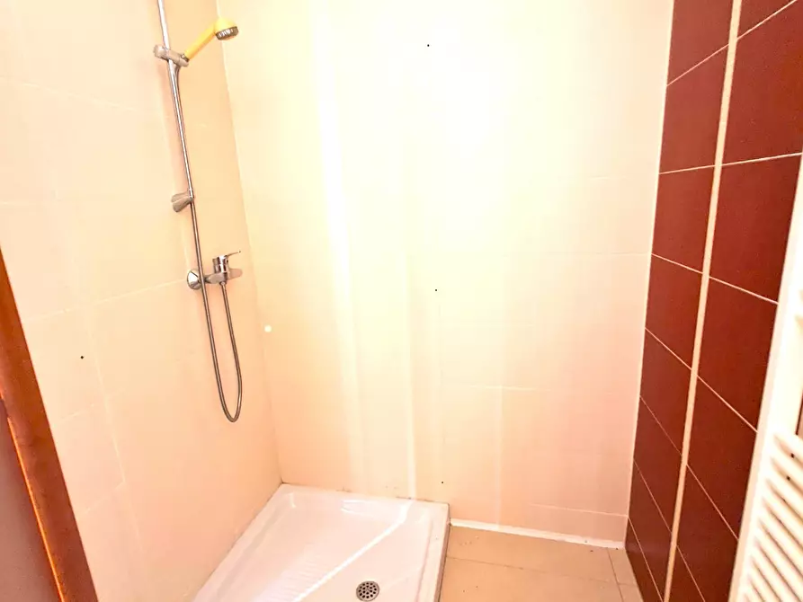 Immagine 12 di Ufficio in vendita  a Rovigo