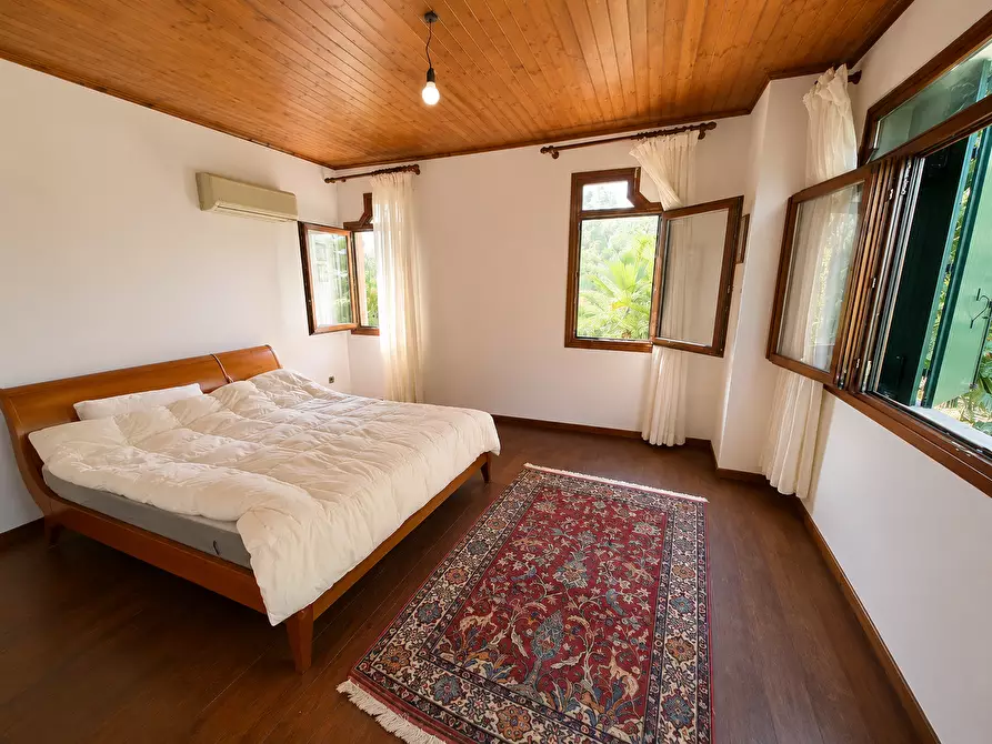 Immagine 13 di Porzione di casa in vendita  a Rovigo