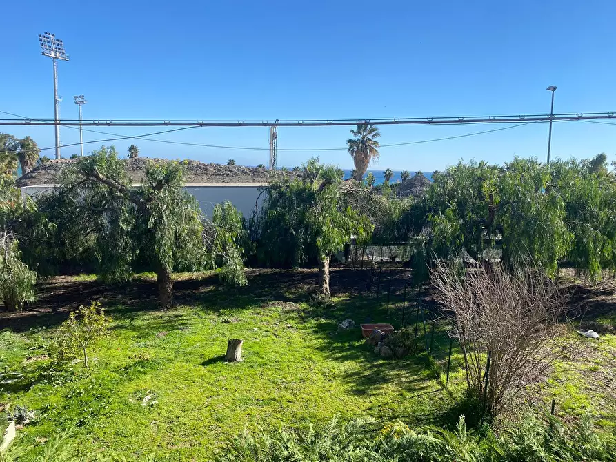 Immagine 2 di Porzione di casa in vendita  a San Remo