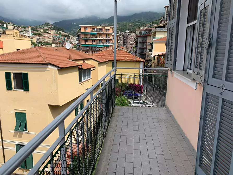 Immagine 24 di Quadrilocale in vendita  in Via Giovanni Borea a San Remo