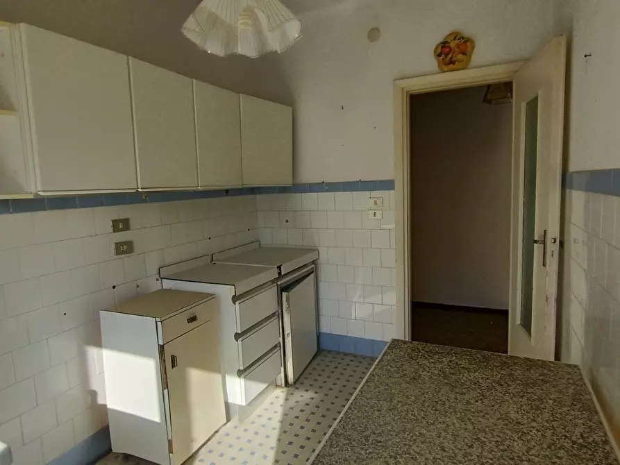 Immagine 9 di Bilocale in vendita  a San Remo