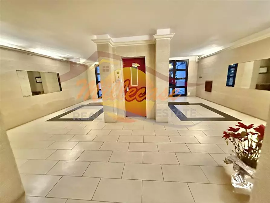 Immagine 19 di Pentalocale in vendita  in Viale Santa Panagia a Siracusa