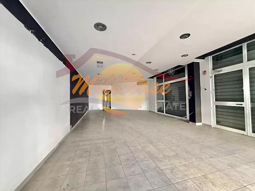 Immagine 17 di Locale commerciale in vendita  in Viale Zecchino a Siracusa