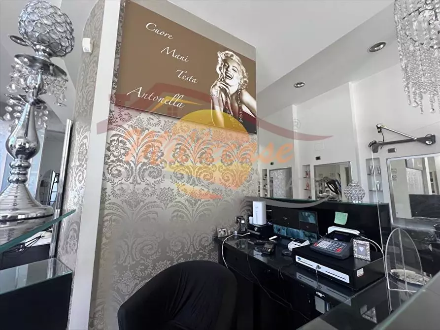 Immagine 8 di Locale commerciale in vendita  in VIALE TICA a Siracusa