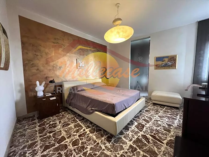 Immagine 12 di Quadrilocale in vendita  in Viale Teracati a Siracusa