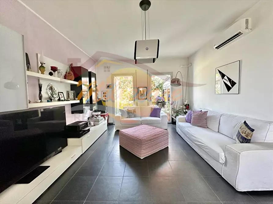 Immagine 30 di Villetta a schiera in vendita  in Viale Edoardo Garrone a Melilli