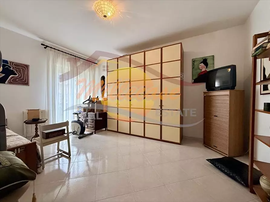 Immagine 3 di Pentalocale in vendita  in Via Unione Sovietica a Siracusa