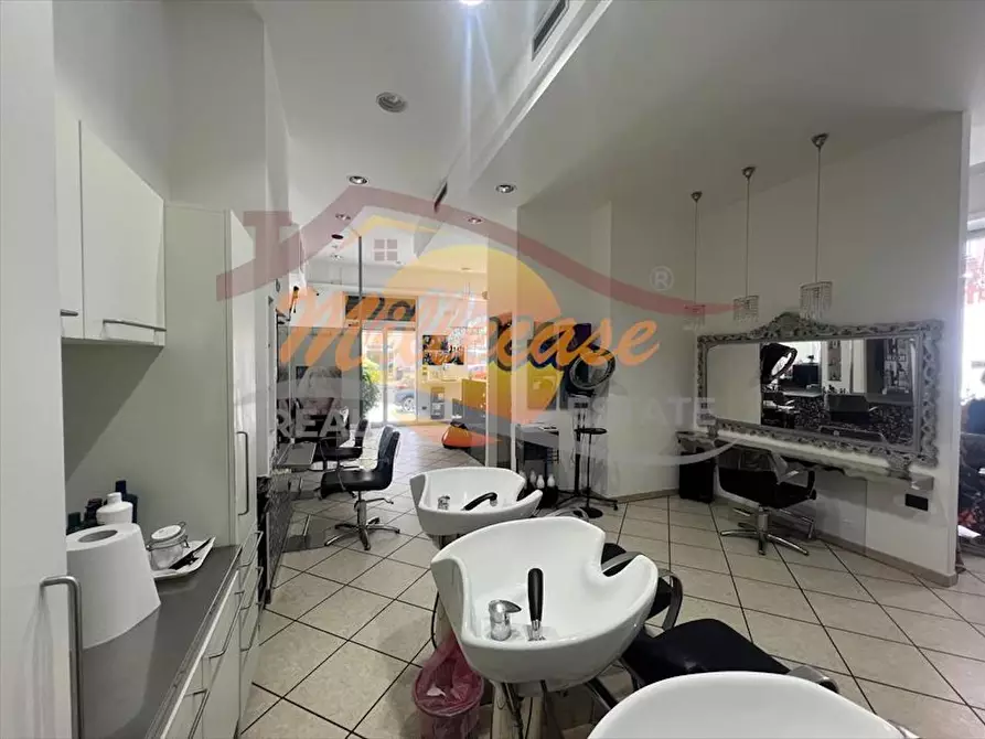 Immagine 16 di Locale commerciale in vendita  in VIALE TICA a Siracusa