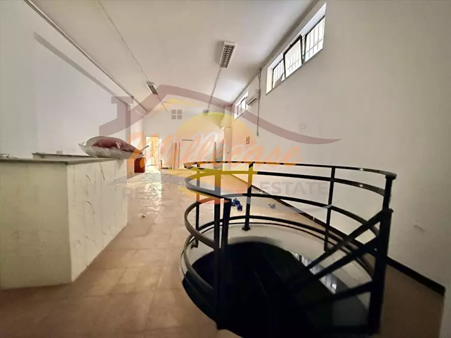 Immagine 23 di Locale commerciale in vendita  in Viale Zecchino a Siracusa