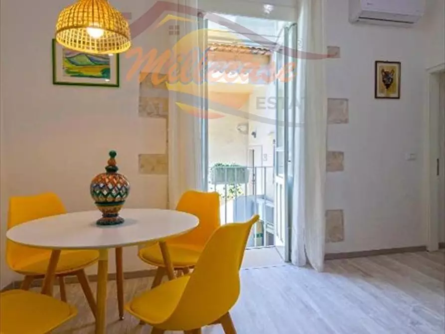 Immagine 15 di Bilocale in vendita  in Via Saverio Landolina a Siracusa