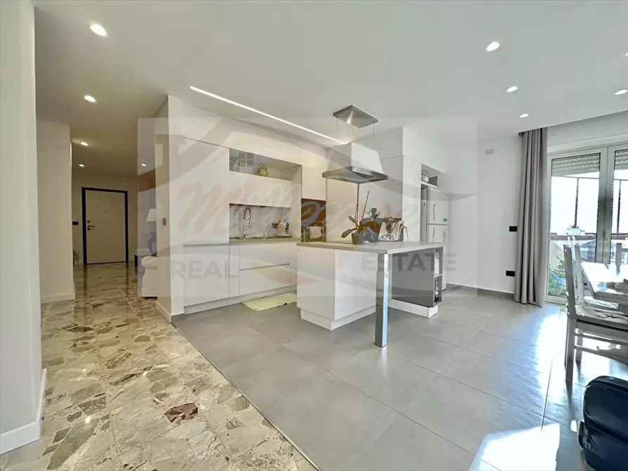 Immagine 7 di Pentalocale in vendita  in VIA MINEO a Siracusa