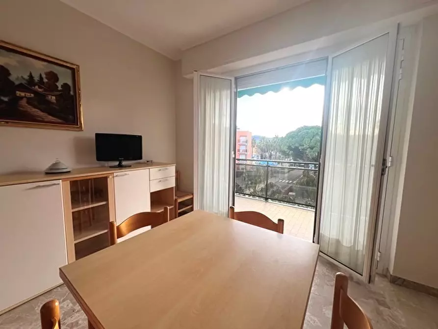 Immagine 35 di Trilocale in affitto  in Via della Resistenza a San Bartolomeo Al Mare