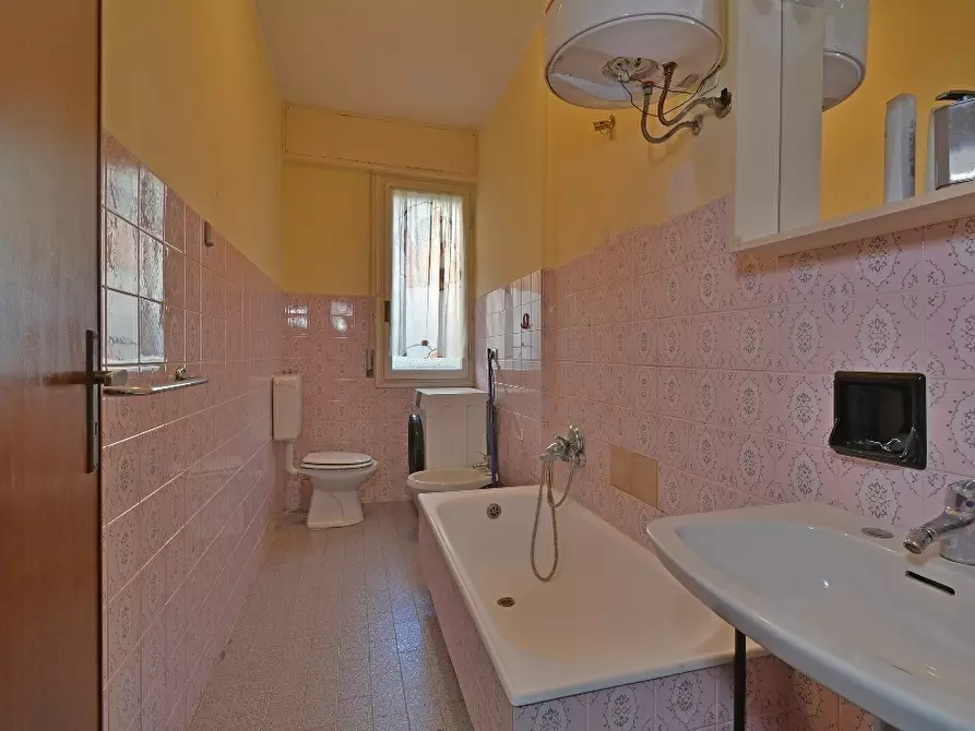 Immagine 16 di Bilocale in vendita  in Via Roma 123 a San Bartolomeo Al Mare