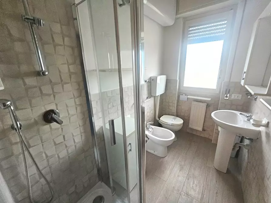 Immagine 11 di Trilocale in affitto  in Via Cristoforo Colombo 1616 a San Bartolomeo Al Mare