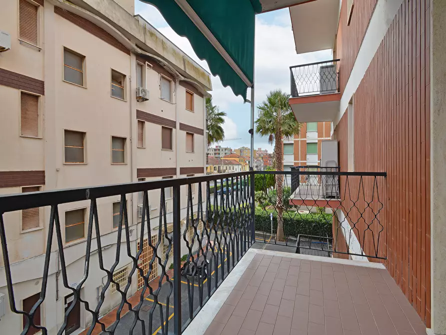 Immagine 35 di Appartamento in affitto  in via aurelia 70 a San Bartolomeo Al Mare