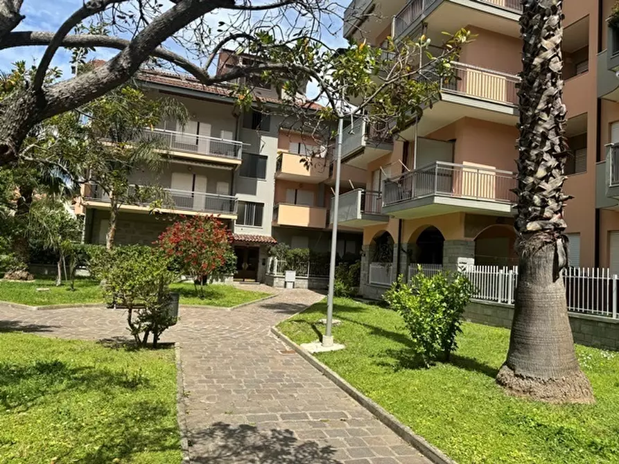 Immagine 42 di Trilocale in affitto  a San Bartolomeo Al Mare