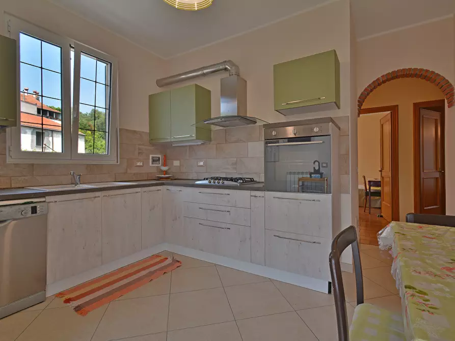 Immagine 19 di Quadrilocale in vendita  in Via Michele Albavera 5 a San Bartolomeo Al Mare