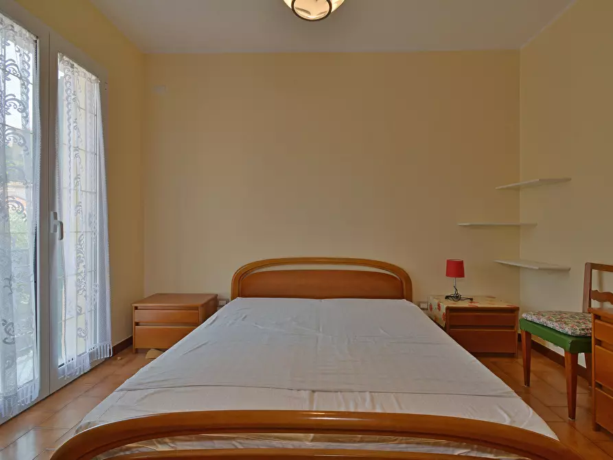 Immagine 11 di Quadrilocale in vendita  in Via Michele Albavera 5 a San Bartolomeo Al Mare