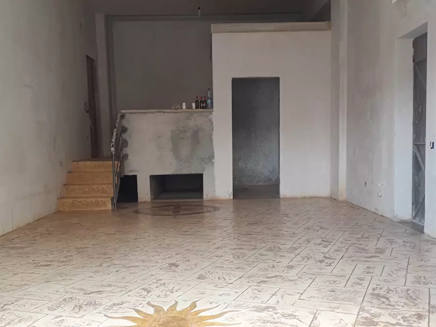 Immagine 2 di Magazzino in affitto  in Via dei Bizantini 134 a Lamezia Terme