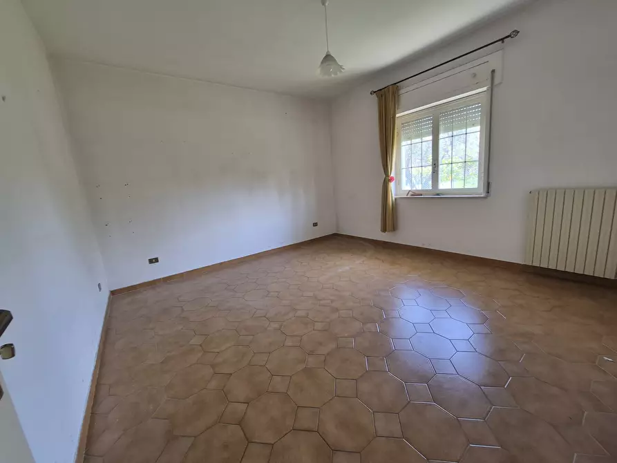 Immagine 4 di Pentalocale in vendita  in Via degli Irpini 1 a Lamezia Terme