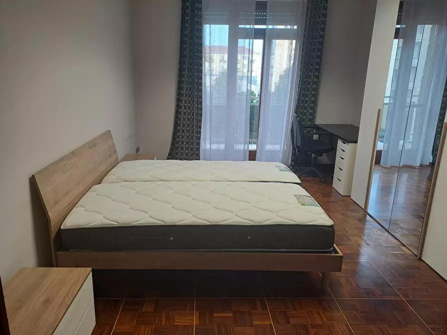 Immagine 11 di Trilocale in affitto  in VIA GENOVA 91/19 a Torino