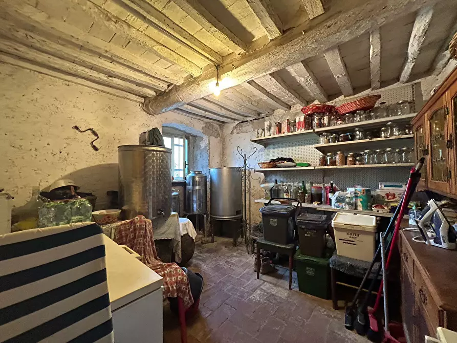 Immagine 19 di Rustico / casale in vendita  a Castelnuovo Magra