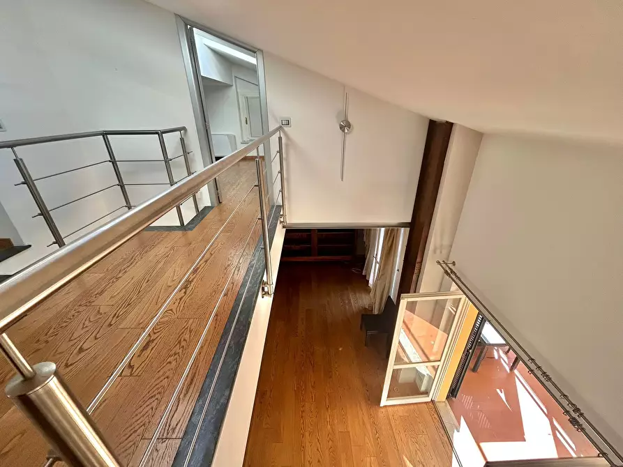 Immagine 35 di Attico in vendita  a Sarzana