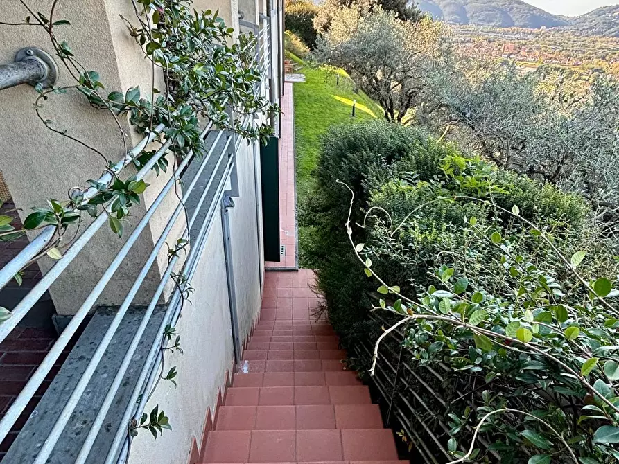 Immagine 14 di Villa in vendita  a Sarzana