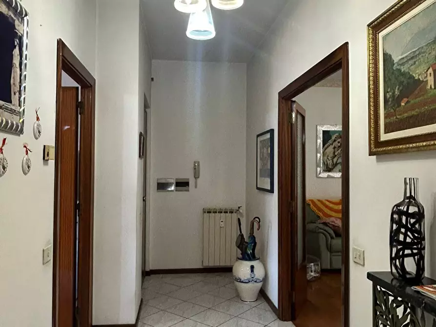 Immagine 8 di Quadrilocale in vendita  a Sarzana