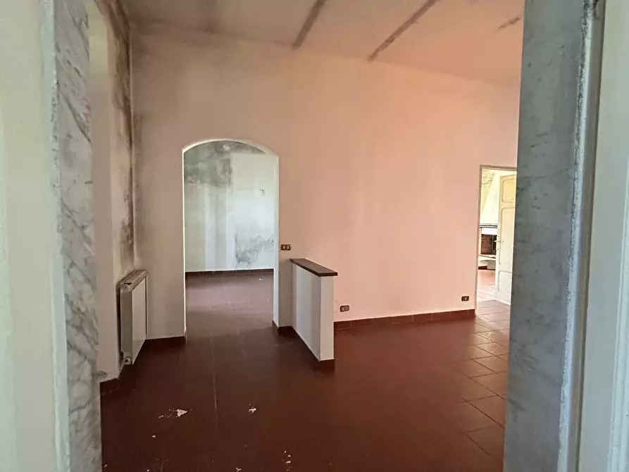 Immagine 43 di Casa indipendente in vendita  a Sarzana