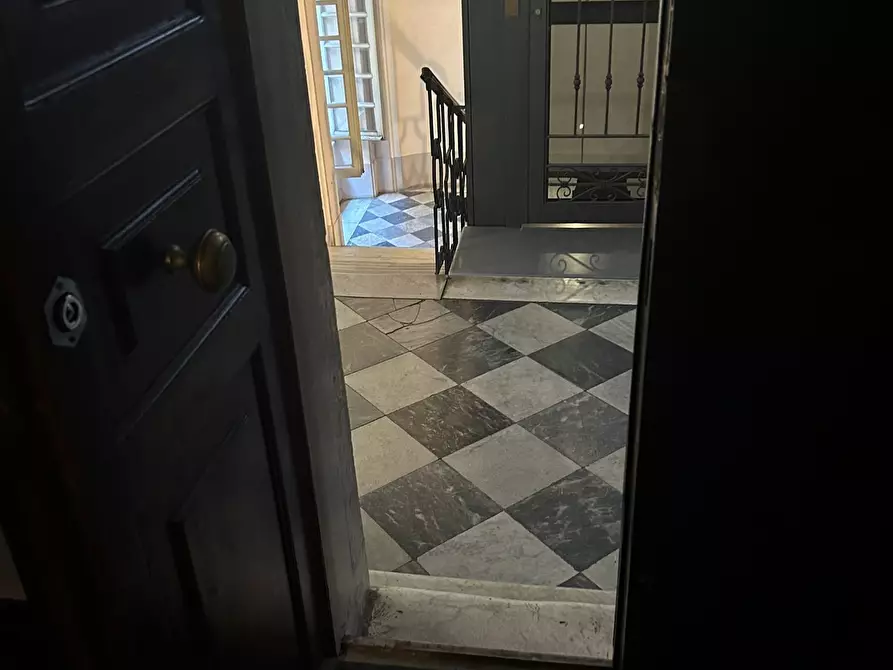 Immagine 8 di Quadrilocale in vendita  a Sarzana