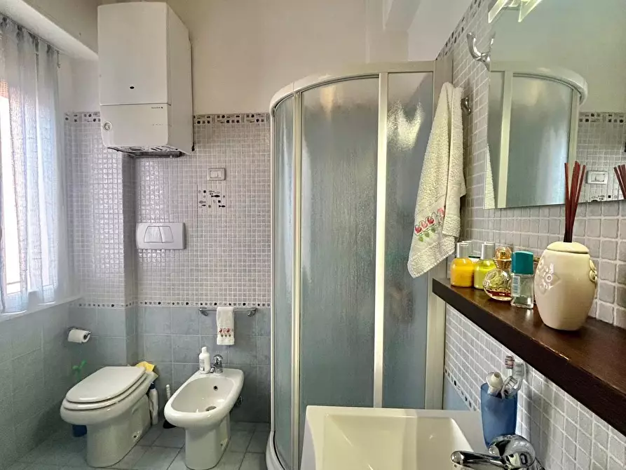 Immagine 34 di Trilocale in vendita  a Sarzana