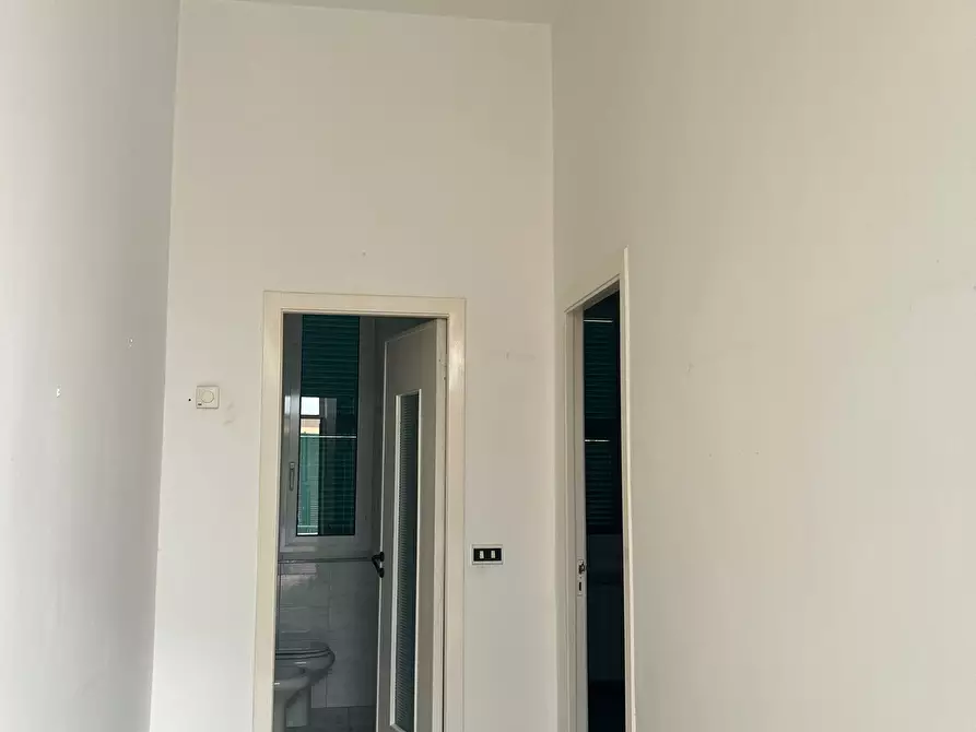 Immagine 14 di Porzione di casa in vendita  a Sarzana