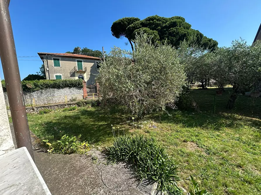 Immagine 14 di Casa indipendente in vendita  a Sarzana