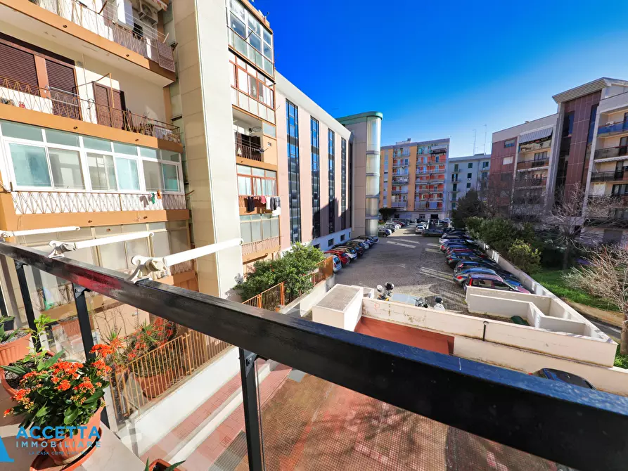 Immagine 21 di Quadrilocale in vendita  in Via Salinella 5 a Taranto