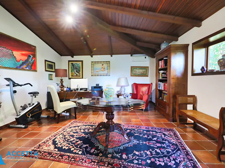 Immagine 14 di Villa in vendita  in Via Trascine 1 a Taranto