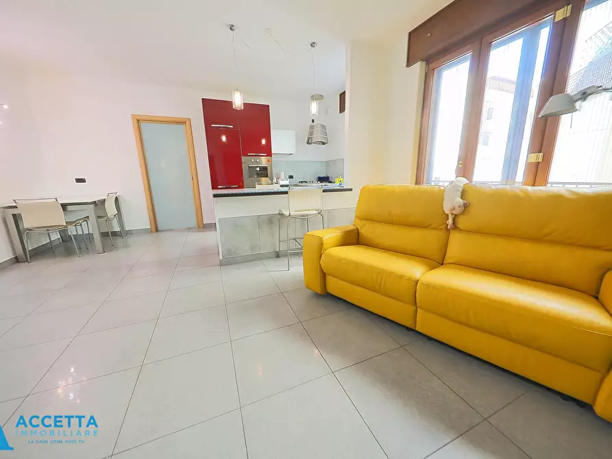 Immagine 4 di Trilocale in vendita  in Via Speziale 2 a Taranto