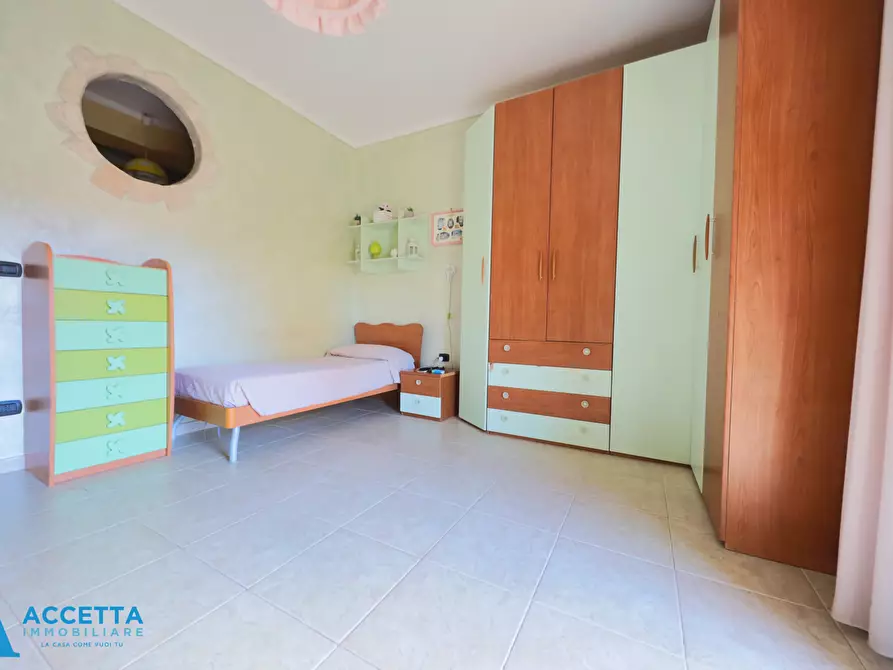 Immagine 12 di Trilocale in vendita  in Via Dante Alighieri 105 a Taranto