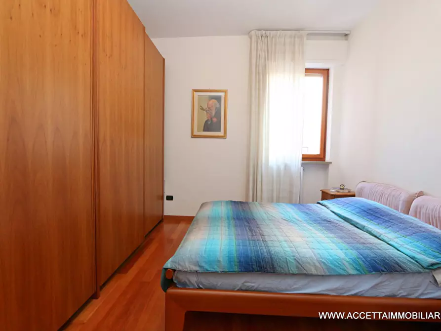 Immagine 12 di Quadrilocale in vendita  in Corso Umberto 69 a Taranto