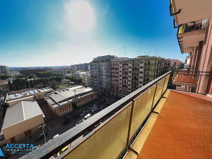 Immagine 7 di Trilocale in vendita  in Piazza Pio X 42 a Taranto