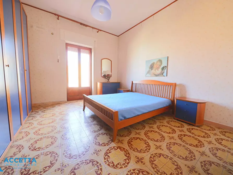 Immagine 8 di Palazzo in vendita  in Via Giuseppe Garibaldi 15 a Taranto